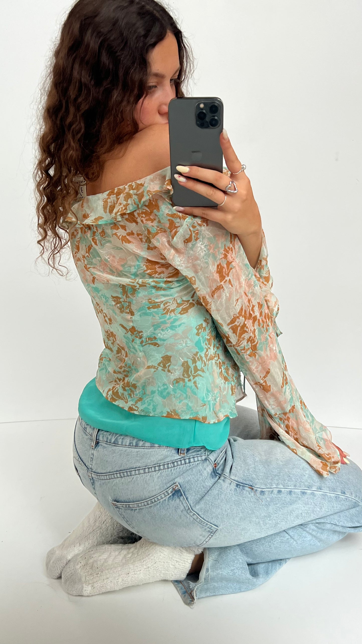00s blue mesh long sleeve top- size L