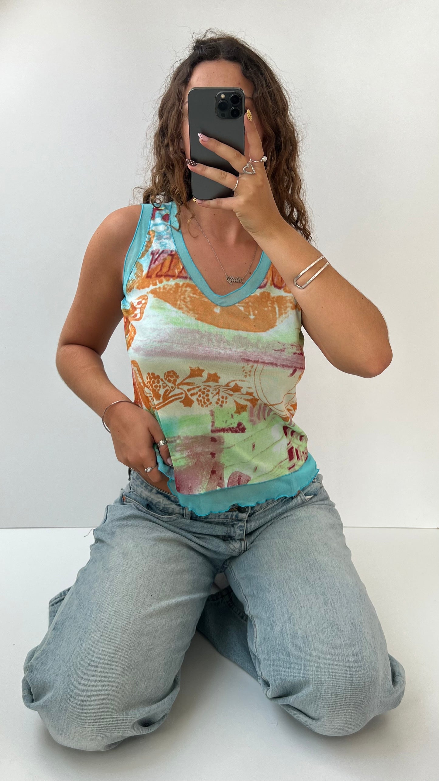 00s blue patterned mesh top- size L