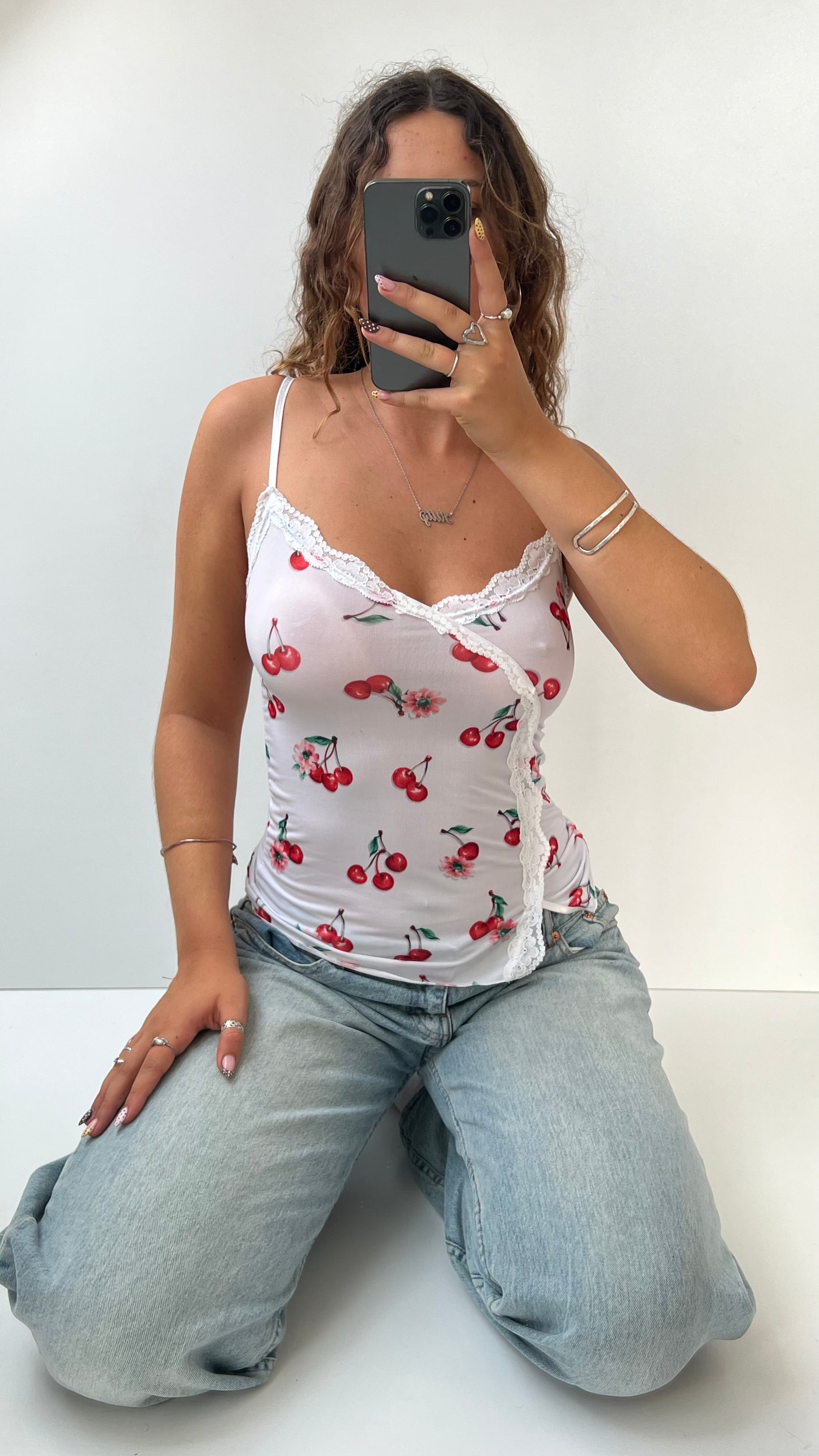 00s white cherry cami- size S