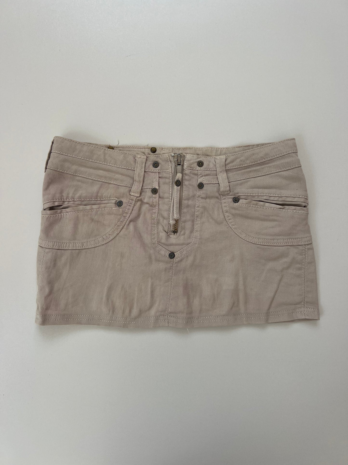 00s cream low rise denim mini skirt- size XS
