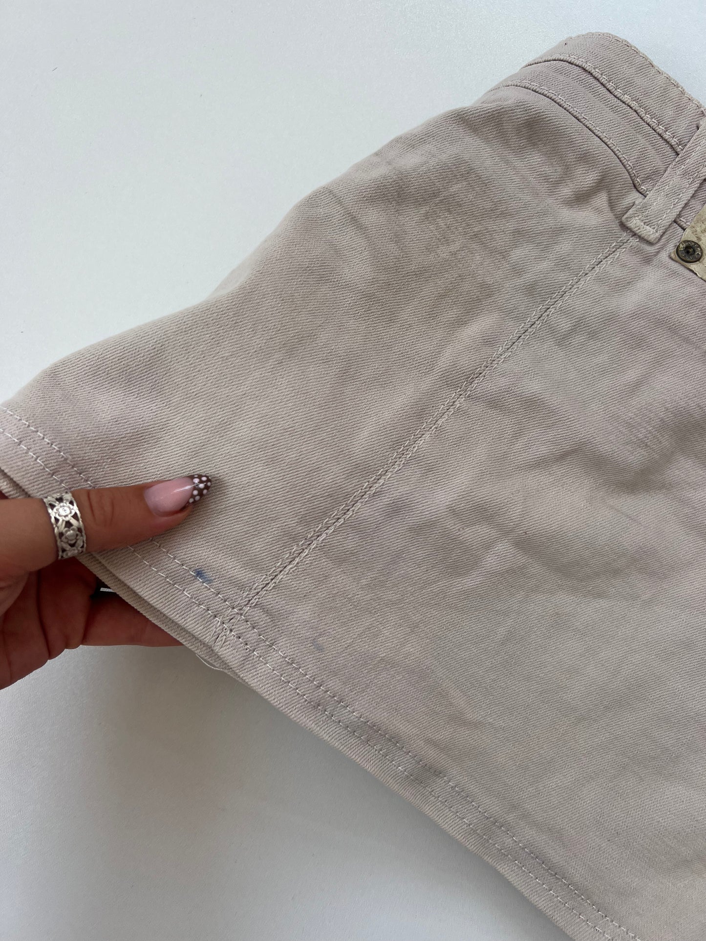 00s cream low rise denim mini skirt- size XS