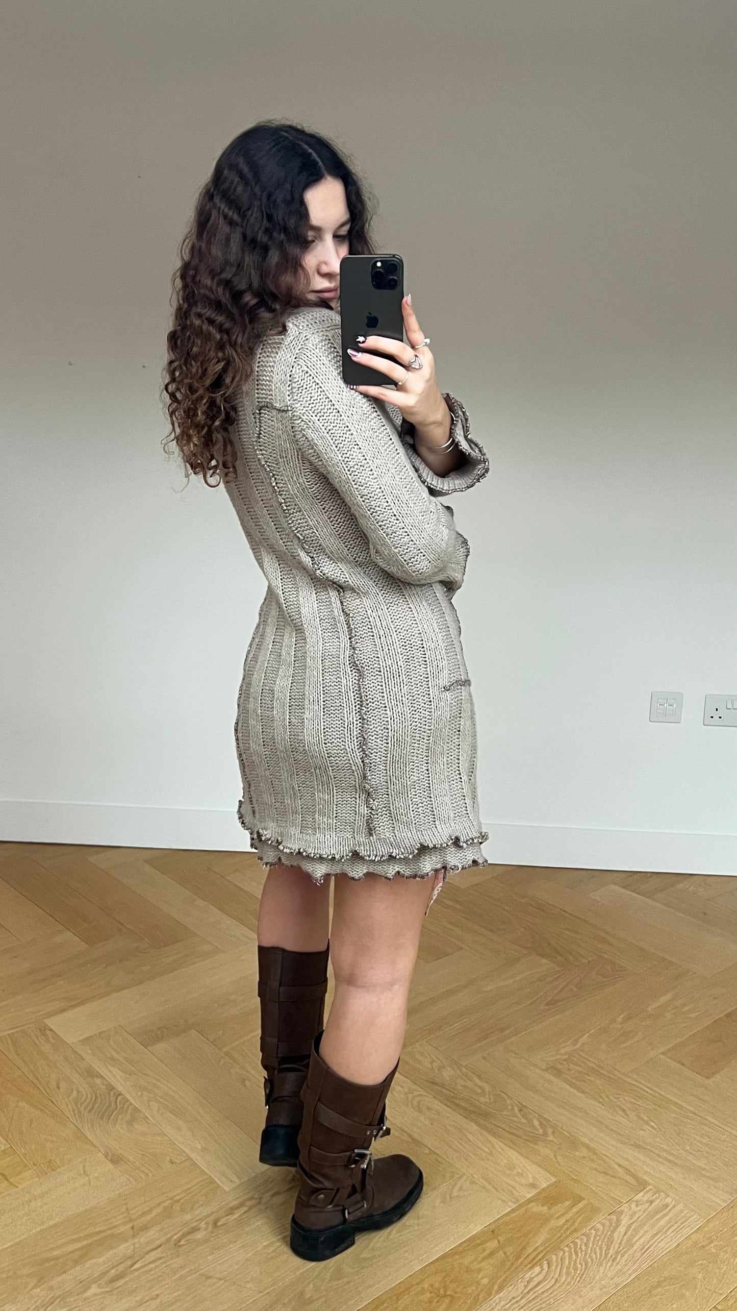 00s grey knit long cardigan- size M