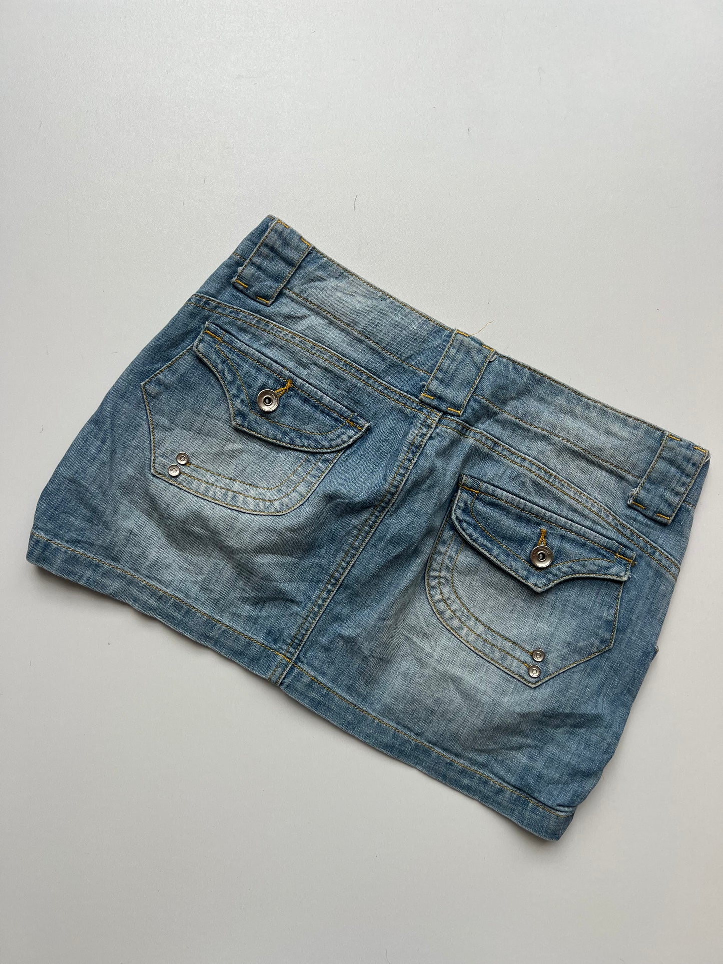 00s low rise denim mini skirt- size S