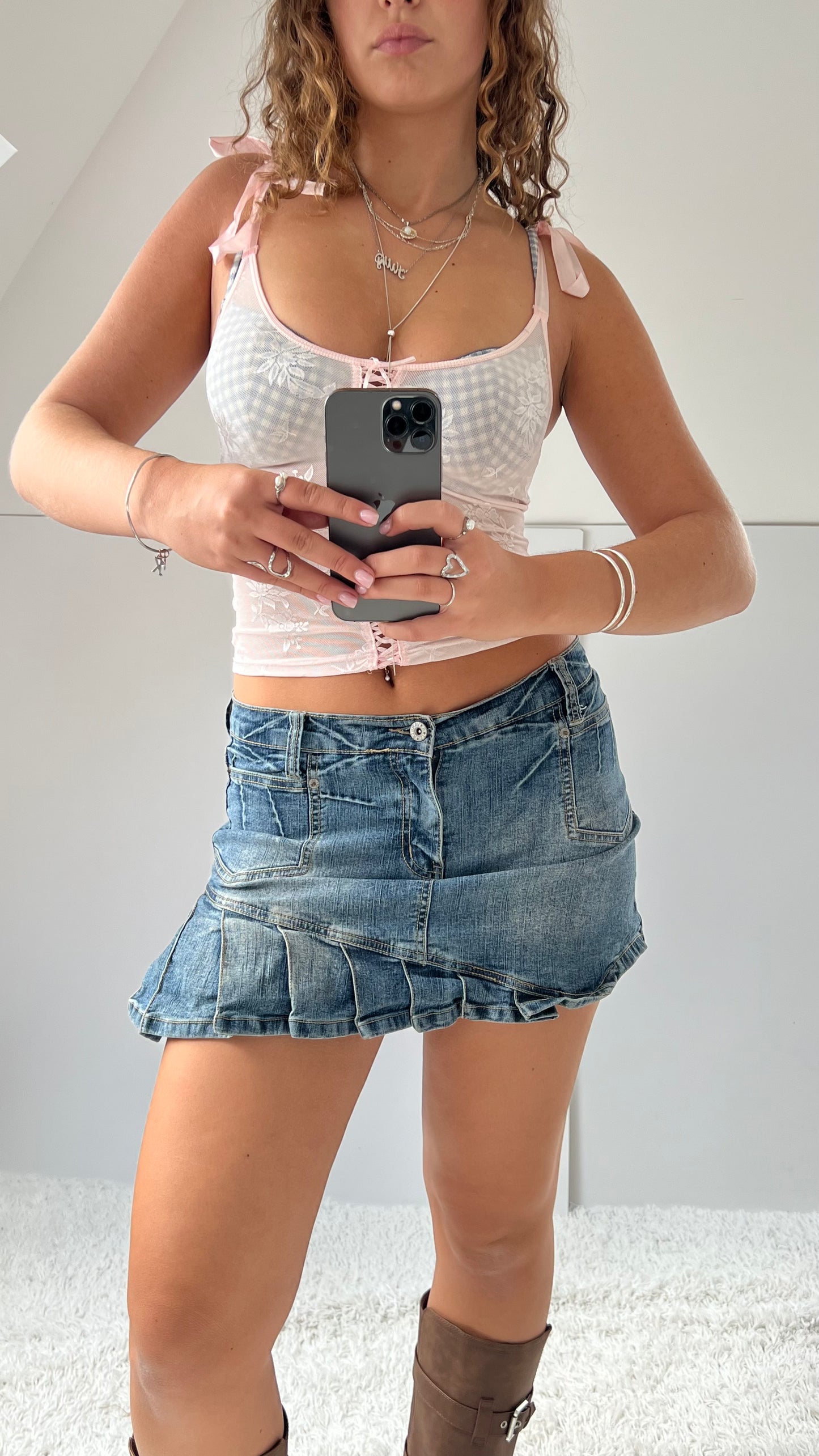 00s low rise denim mini skirt- size M