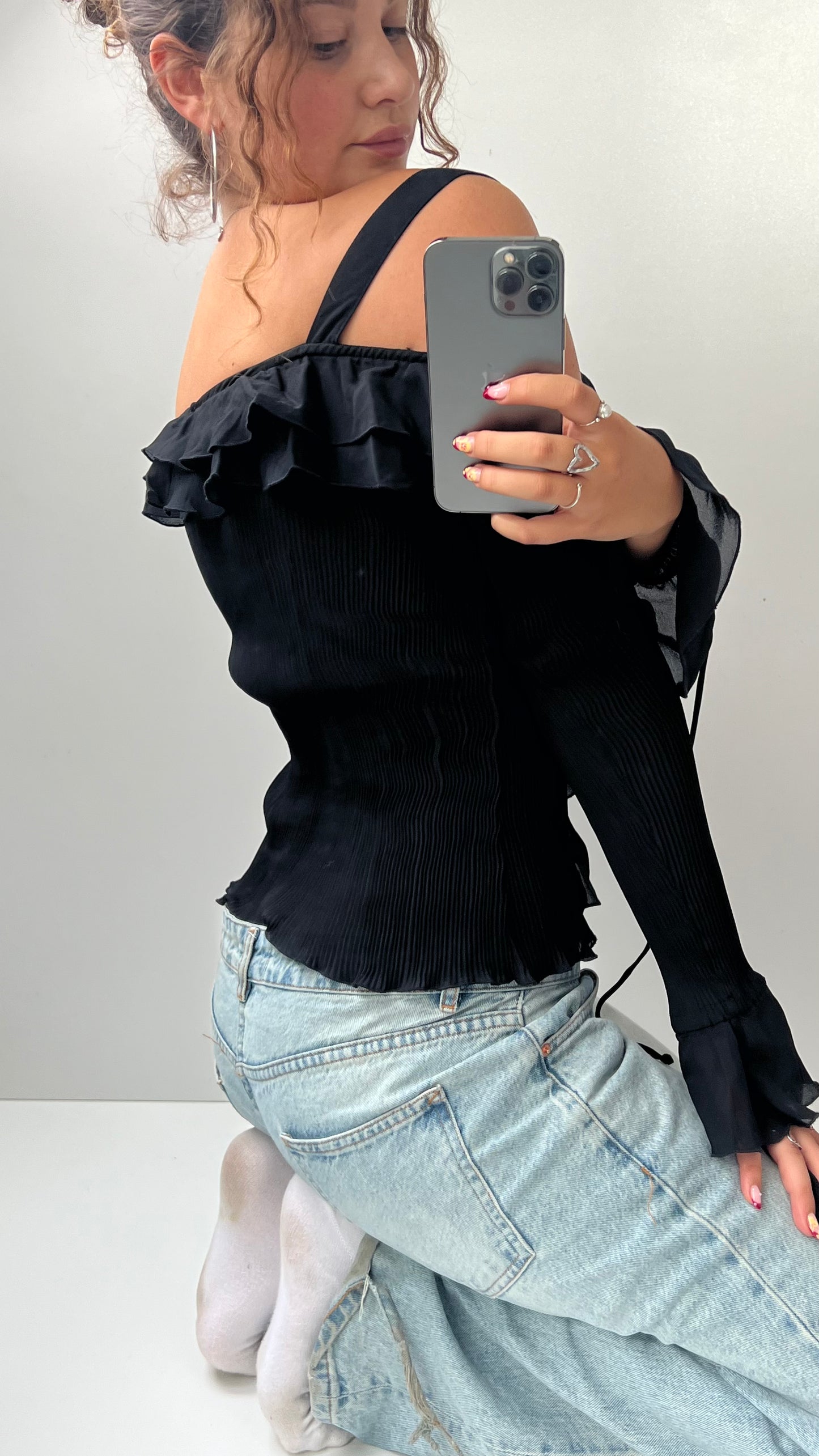 00s pleated black long sleeve top- size L