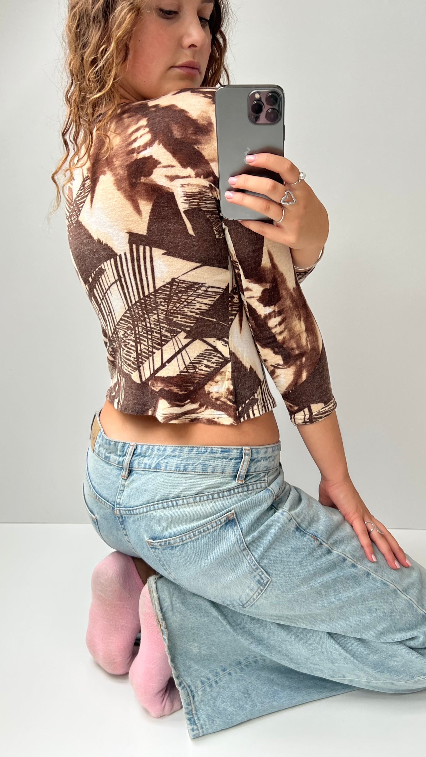 00s brown graphic long sleeve top- size M