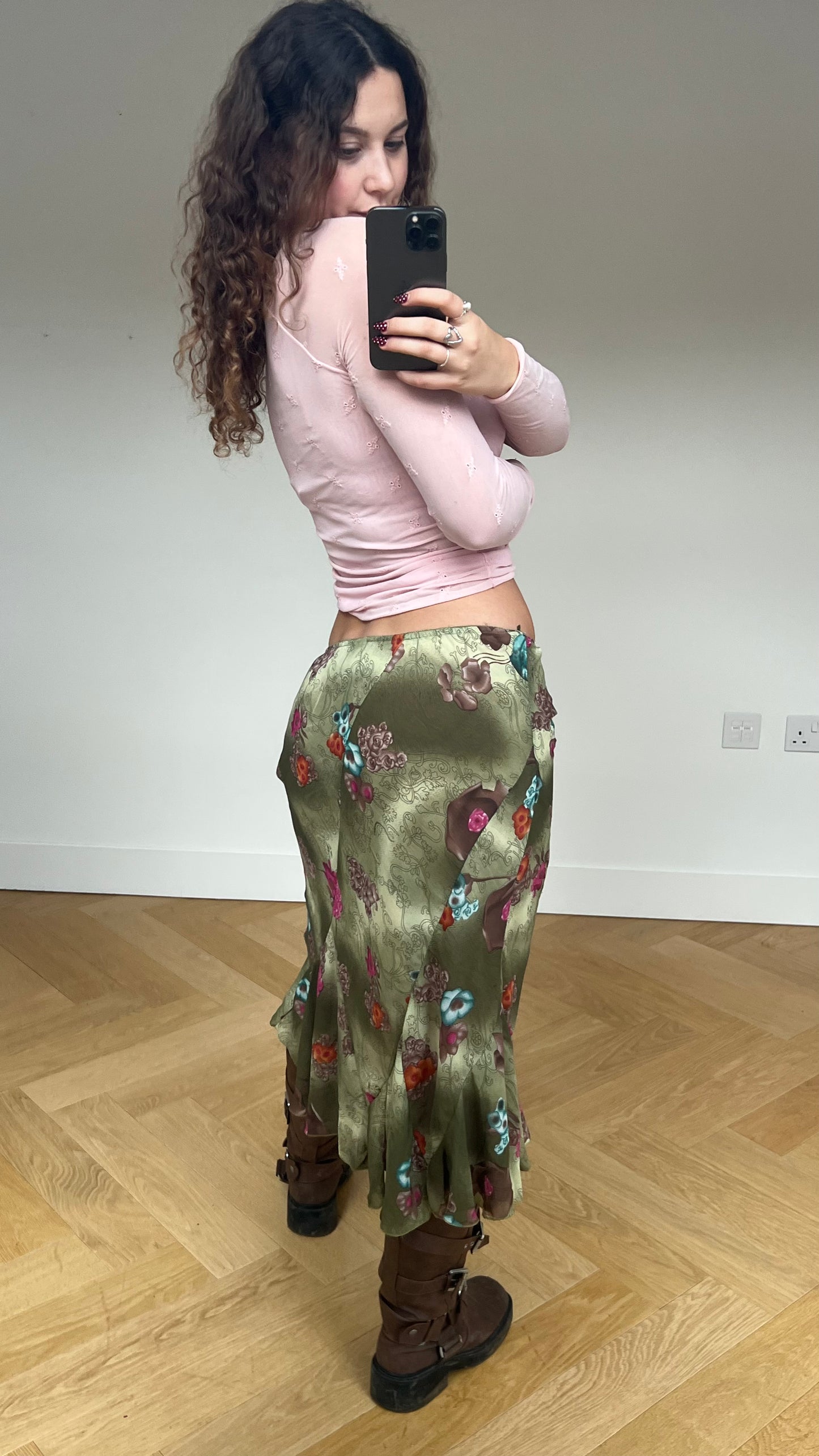 00s green floral midi skirt- size M