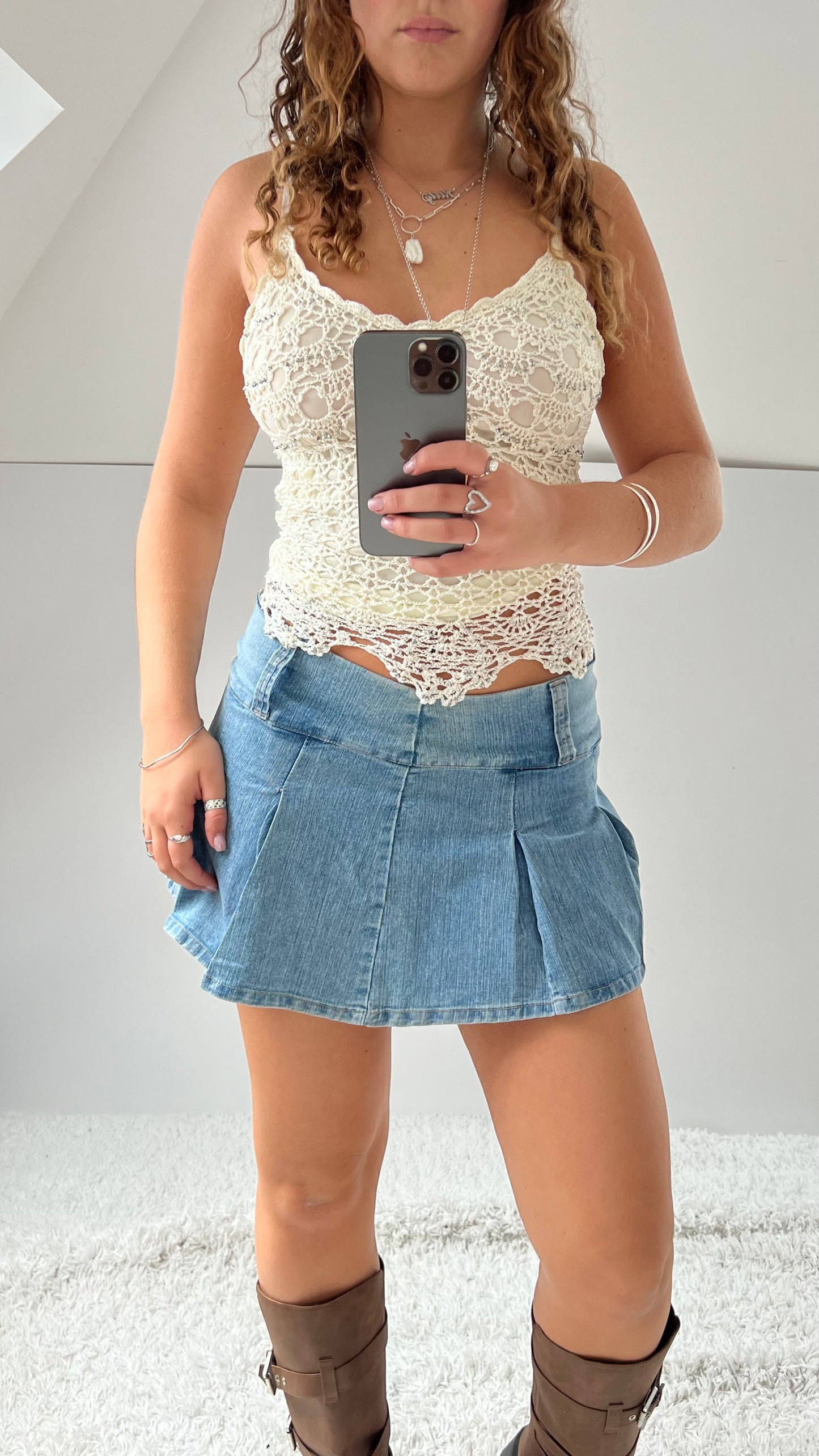 00s pleated denim mini skirt- size M
