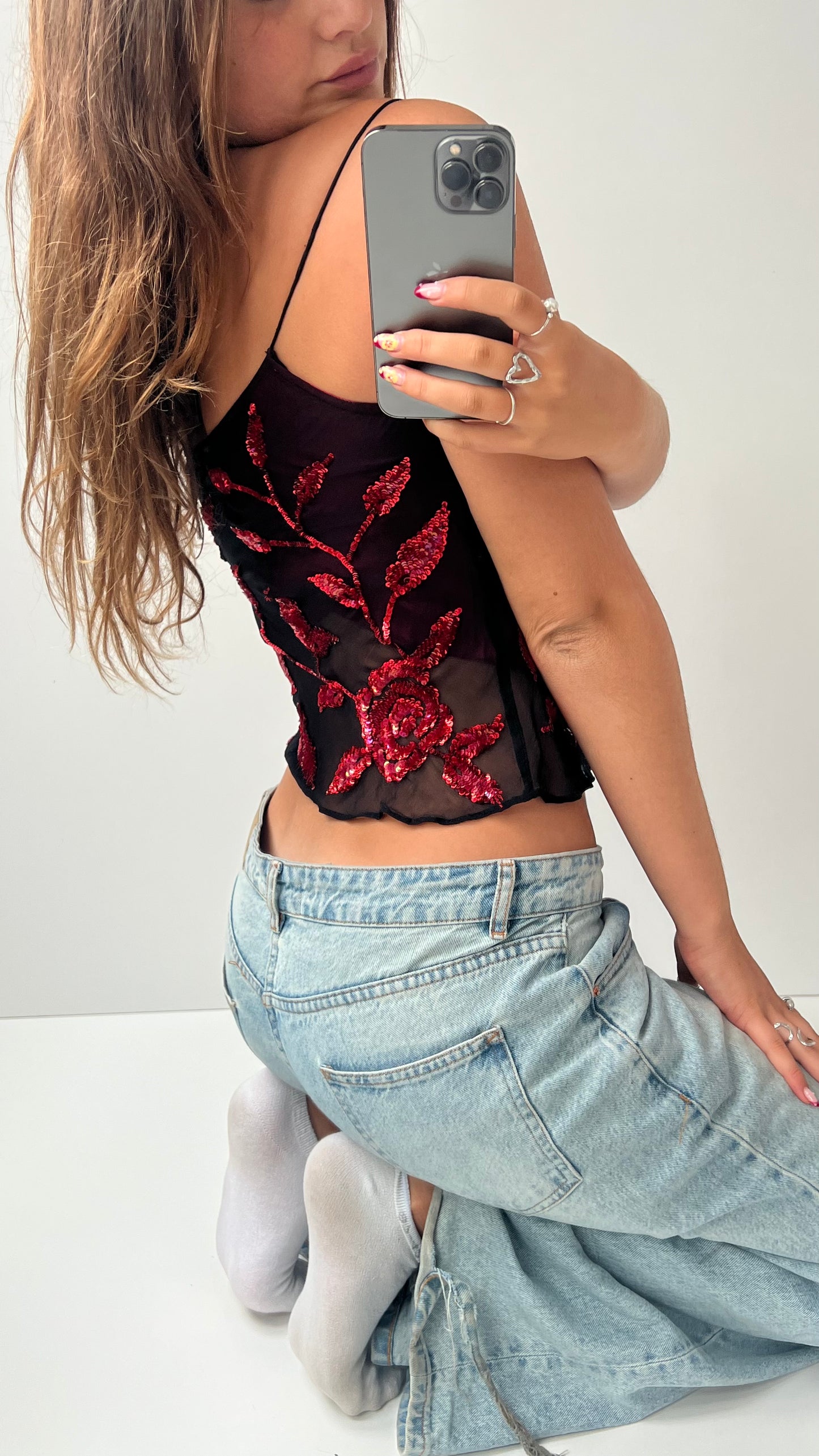 00s black red sequin cami- size S