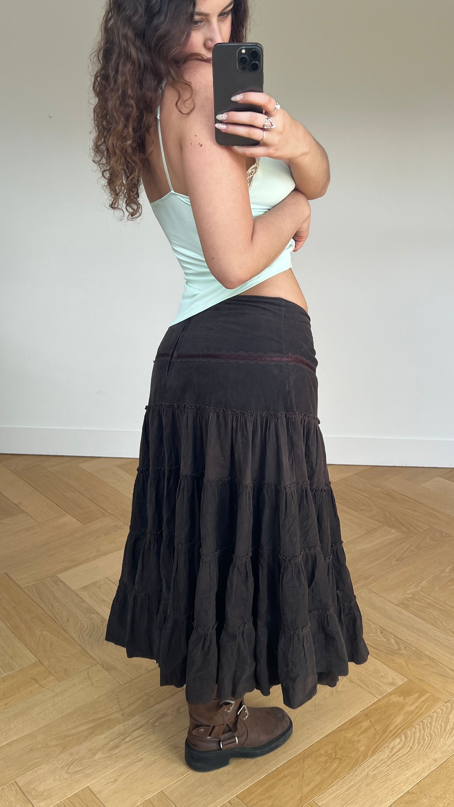 00s brown corduroy midi skirt- size M