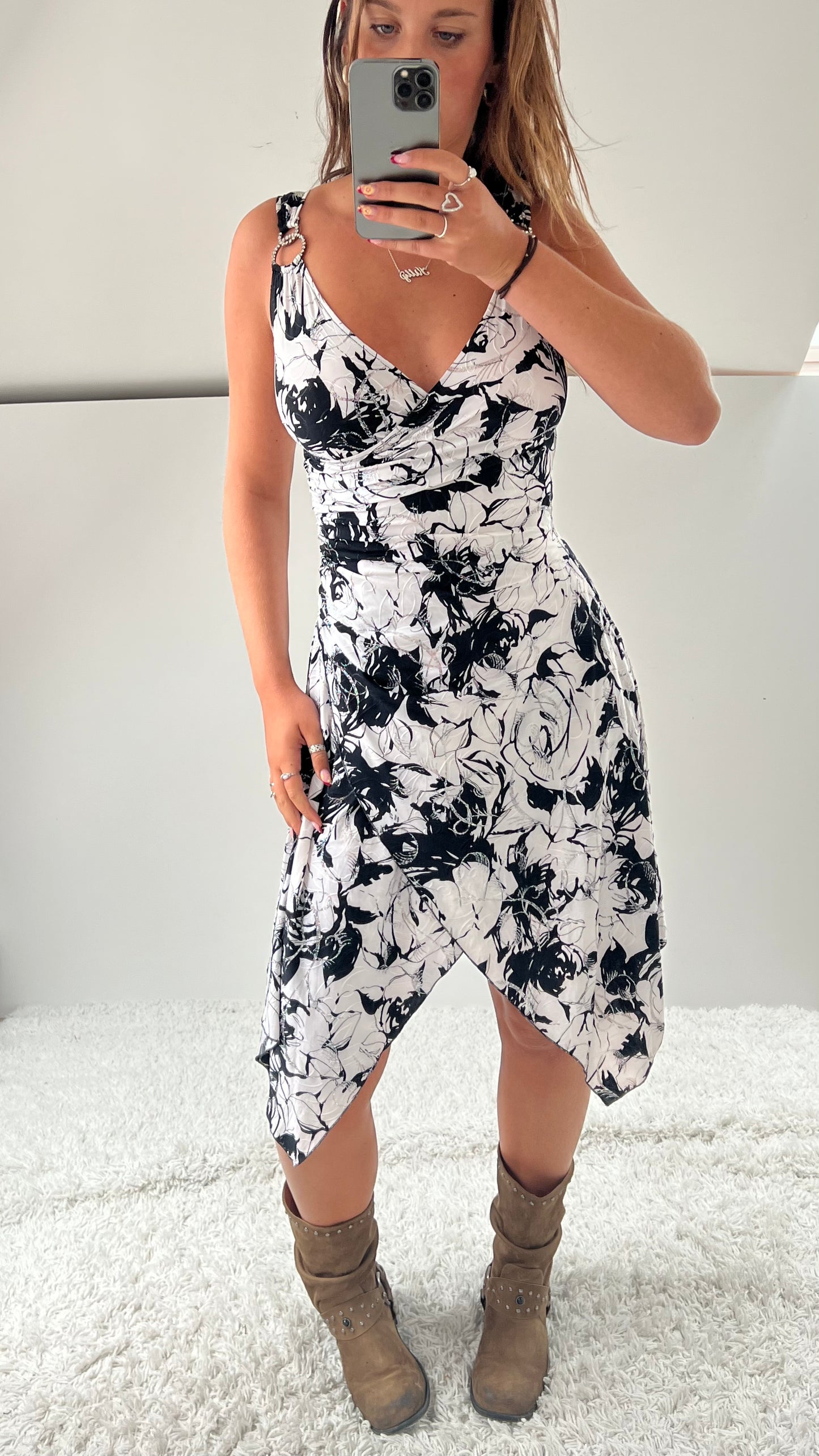 00s black white midi dress- size M