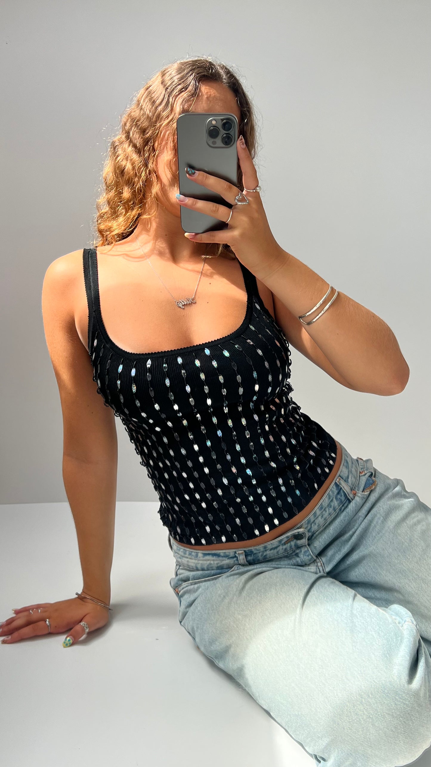 00s black sequin cami- size S