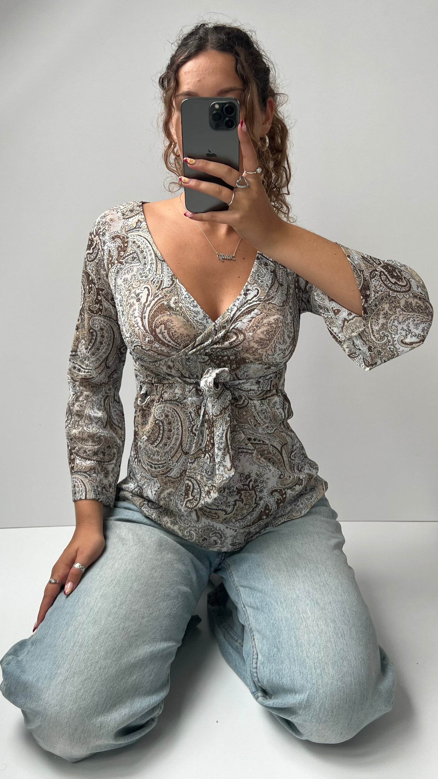 00s cream paisley long sleeve top- size S