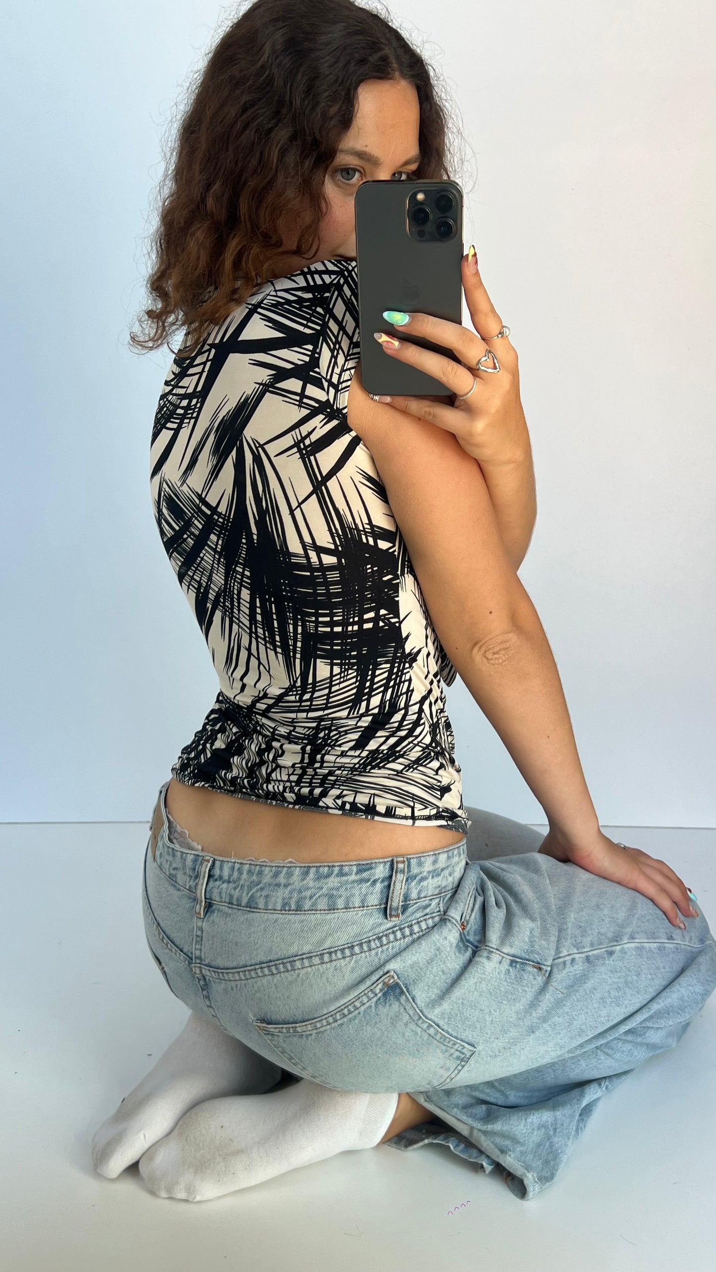 00s black white top- size S