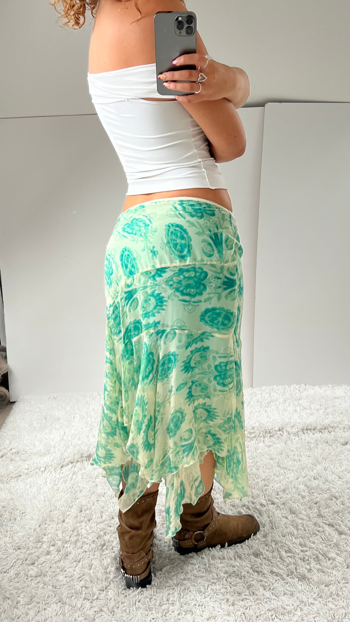 00s blue floral mesh skirt- size M