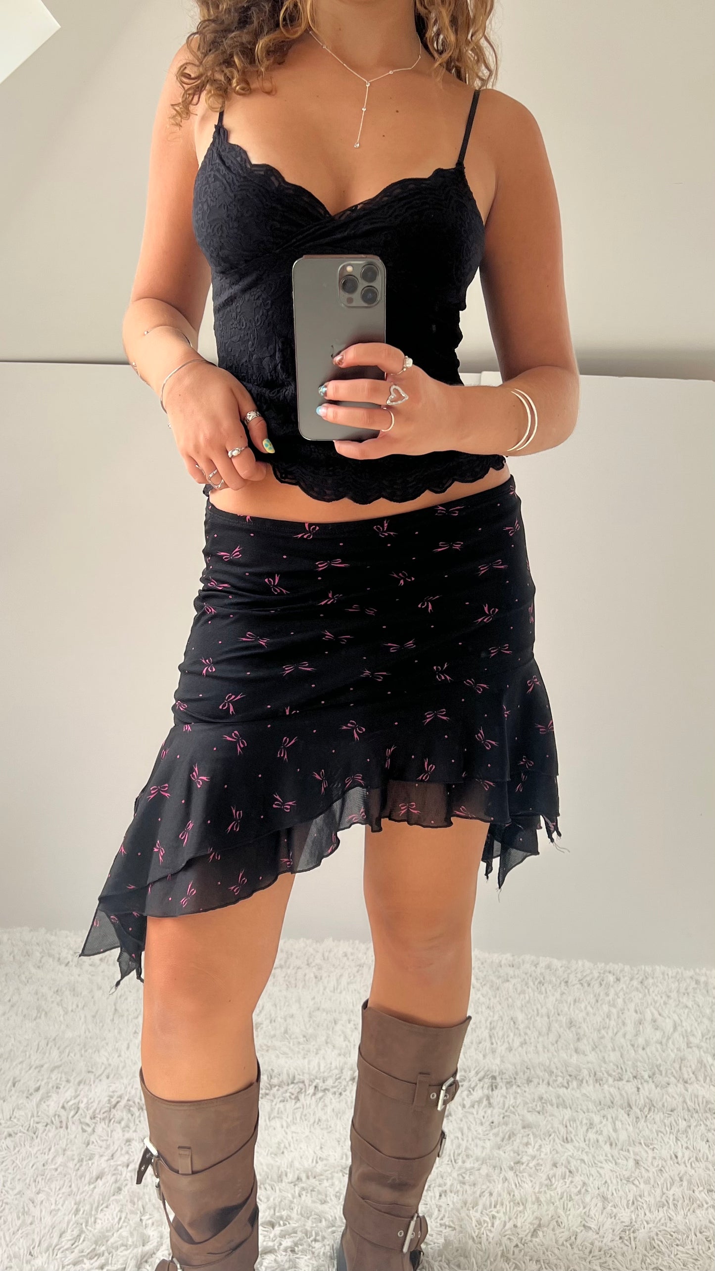 00s black bow mini skirt- size S