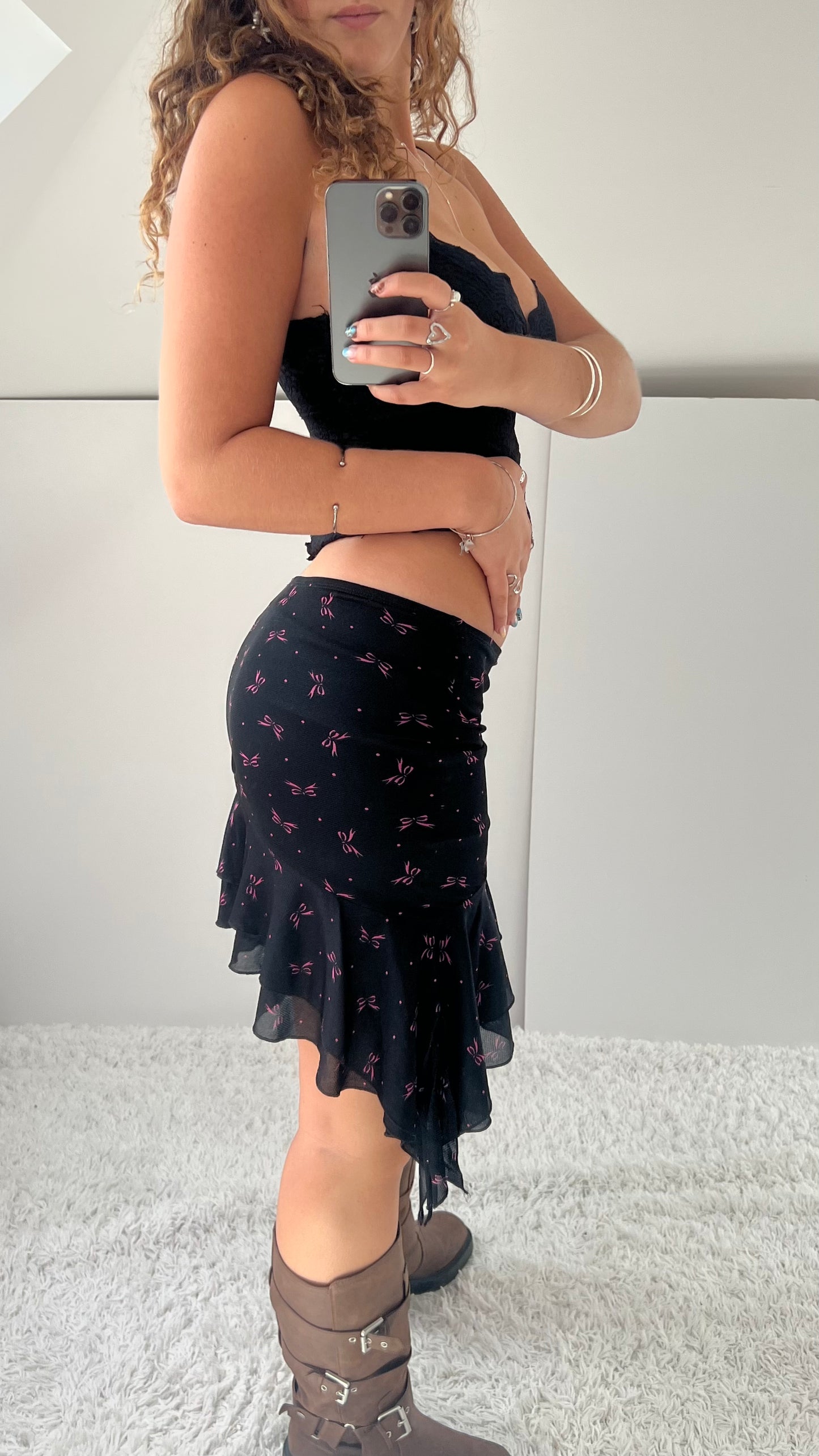 00s black bow mini skirt- size S