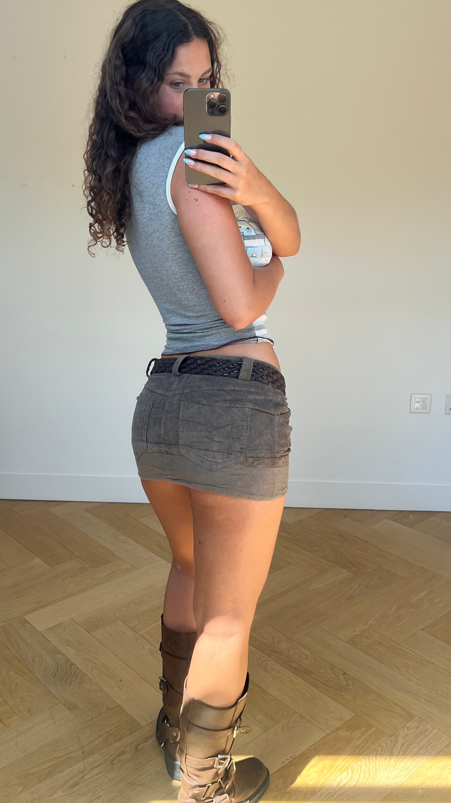 00s brown corduroy mini skirt- size M