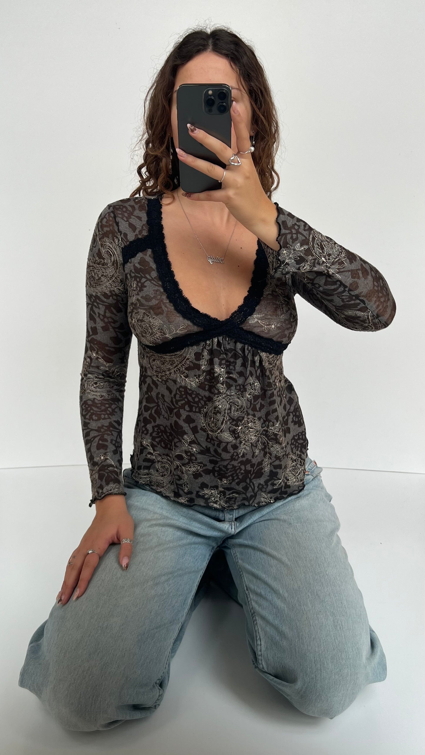 00s grey floral long sleeve top- size S