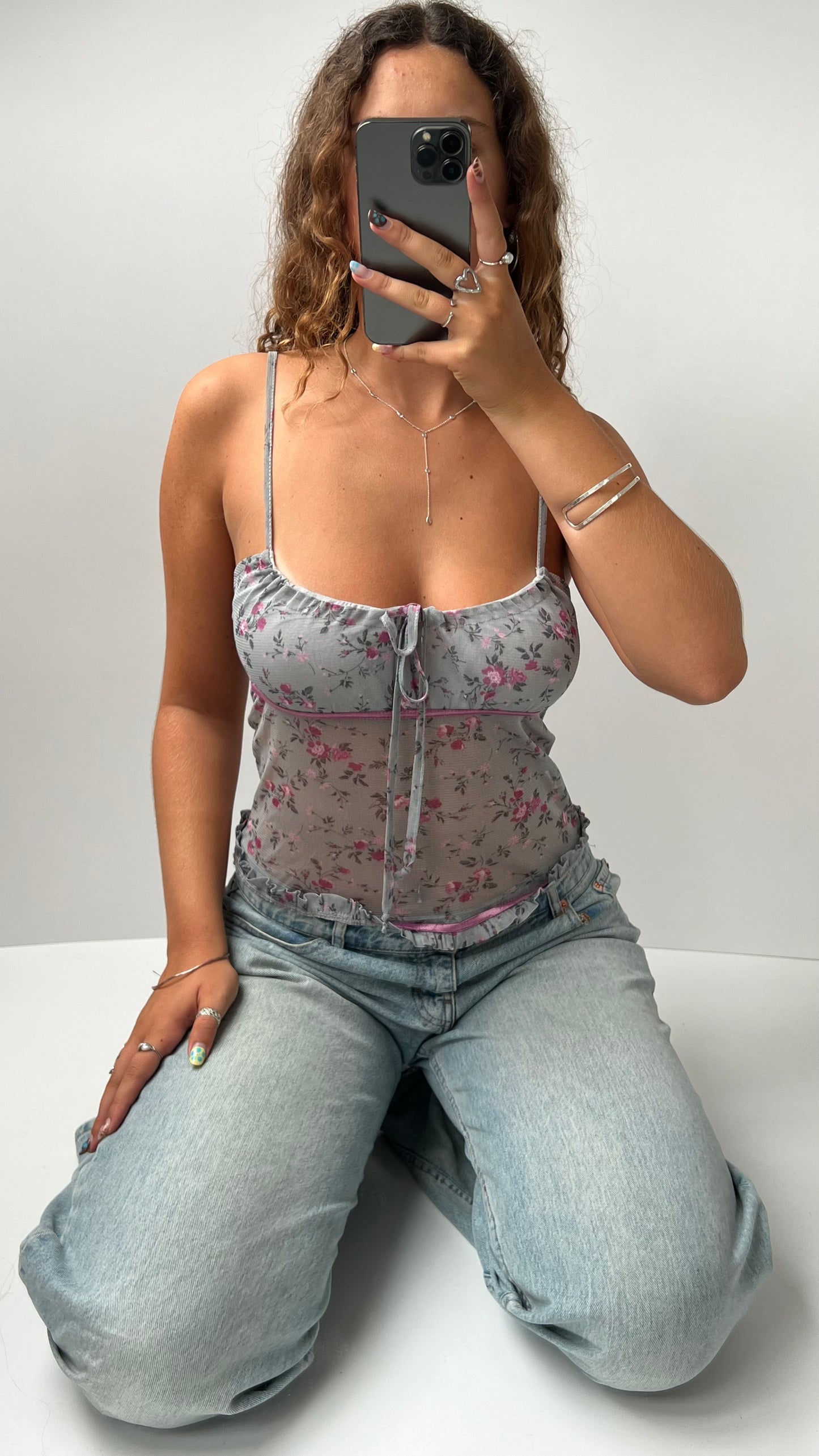 00s grey floral cami- size S/M