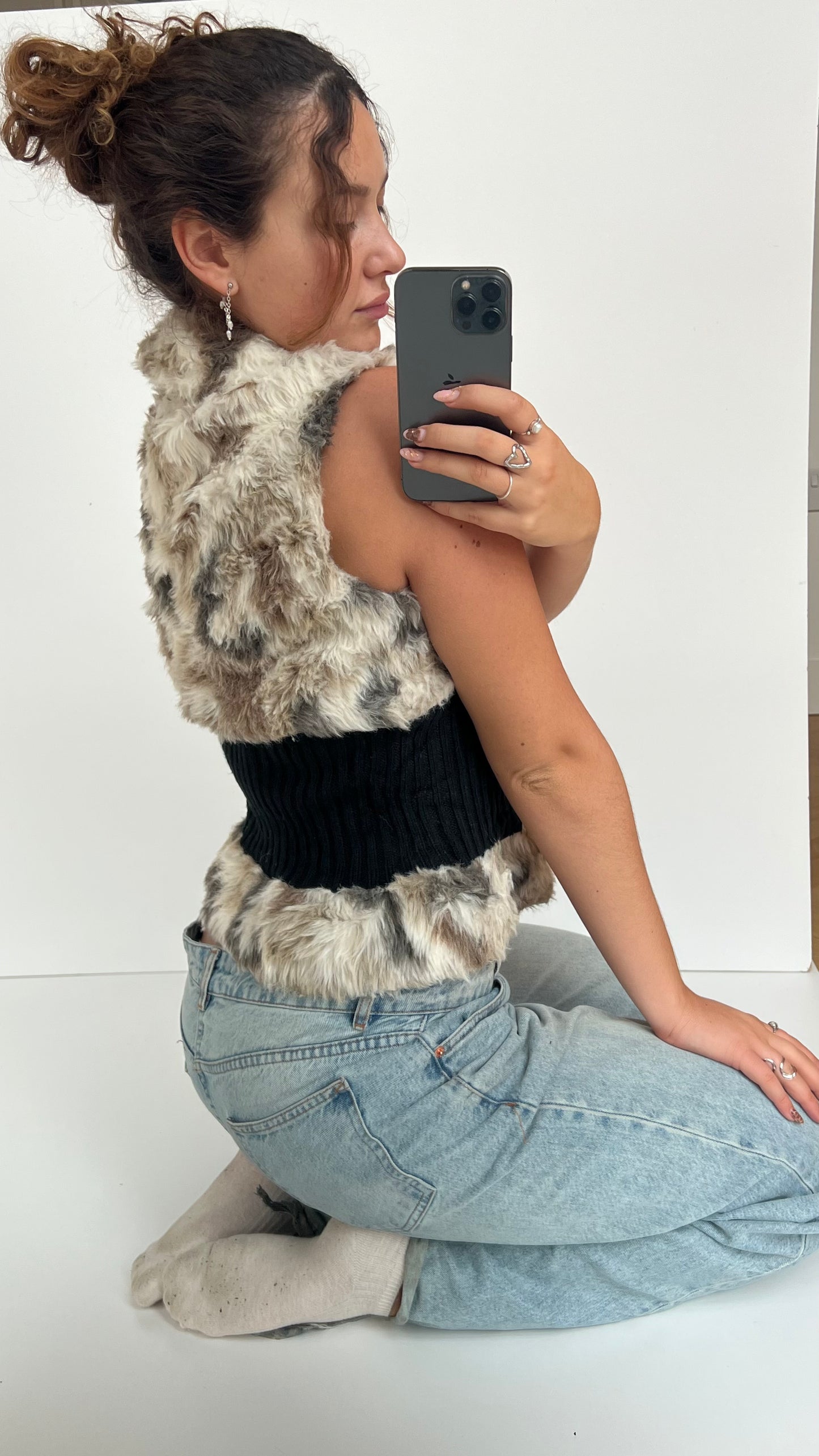 00s faux fur gilet- size M/L