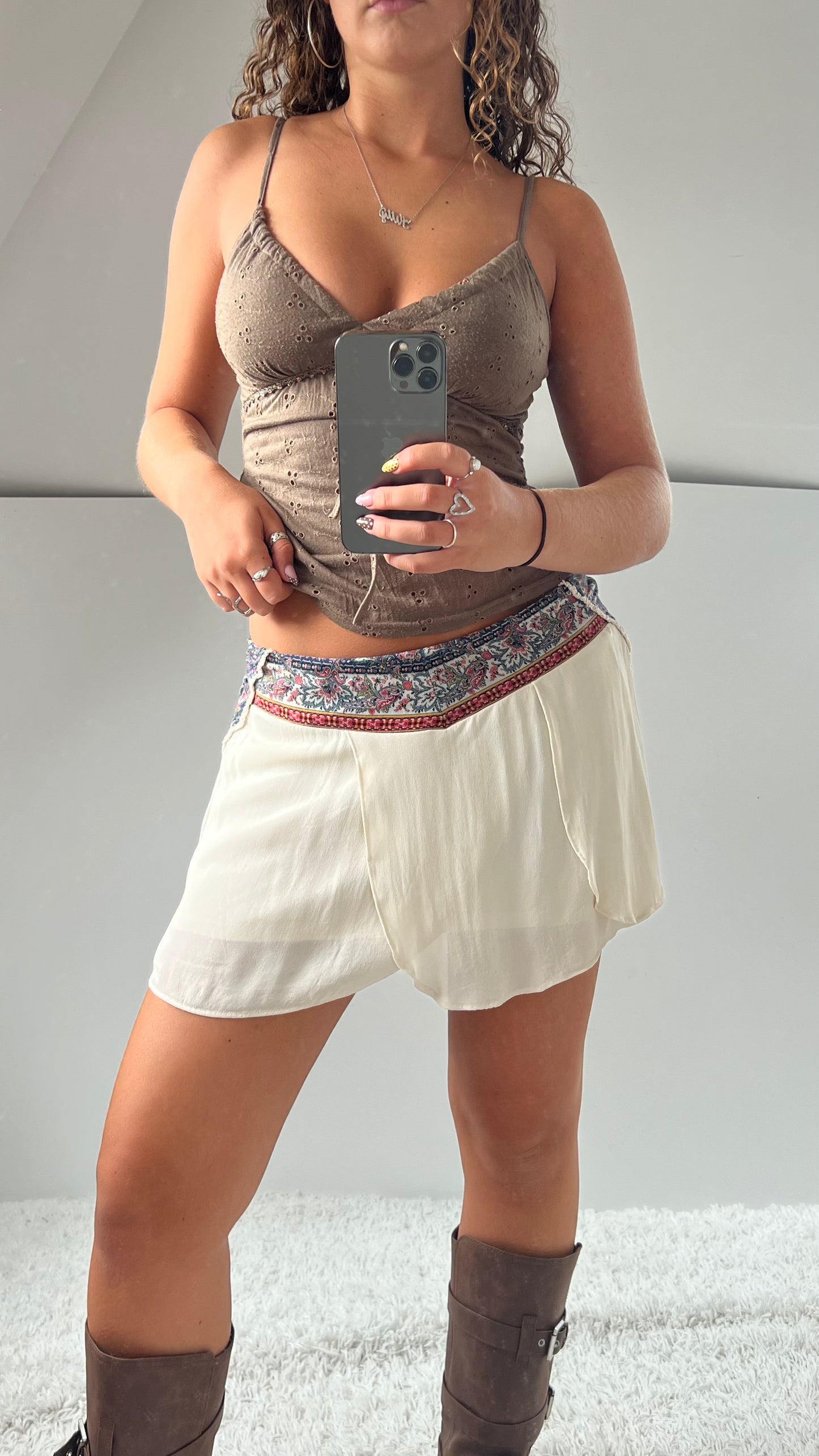 00s white paisley mini skirt- size M