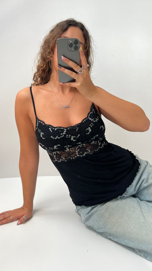 00s black lace cami- size S