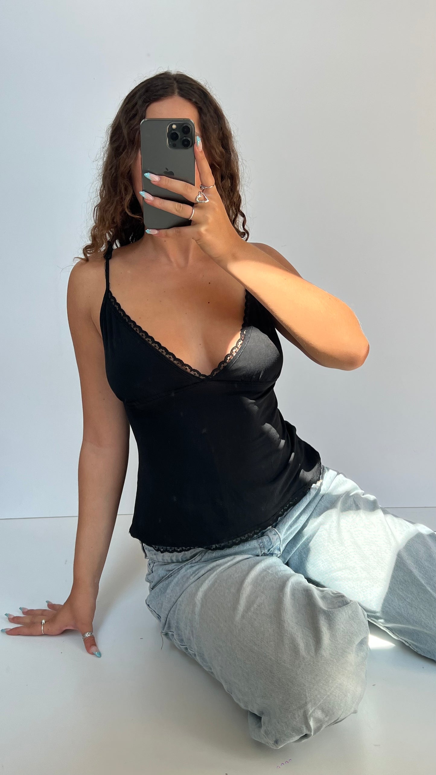 00s black lace cami- size M