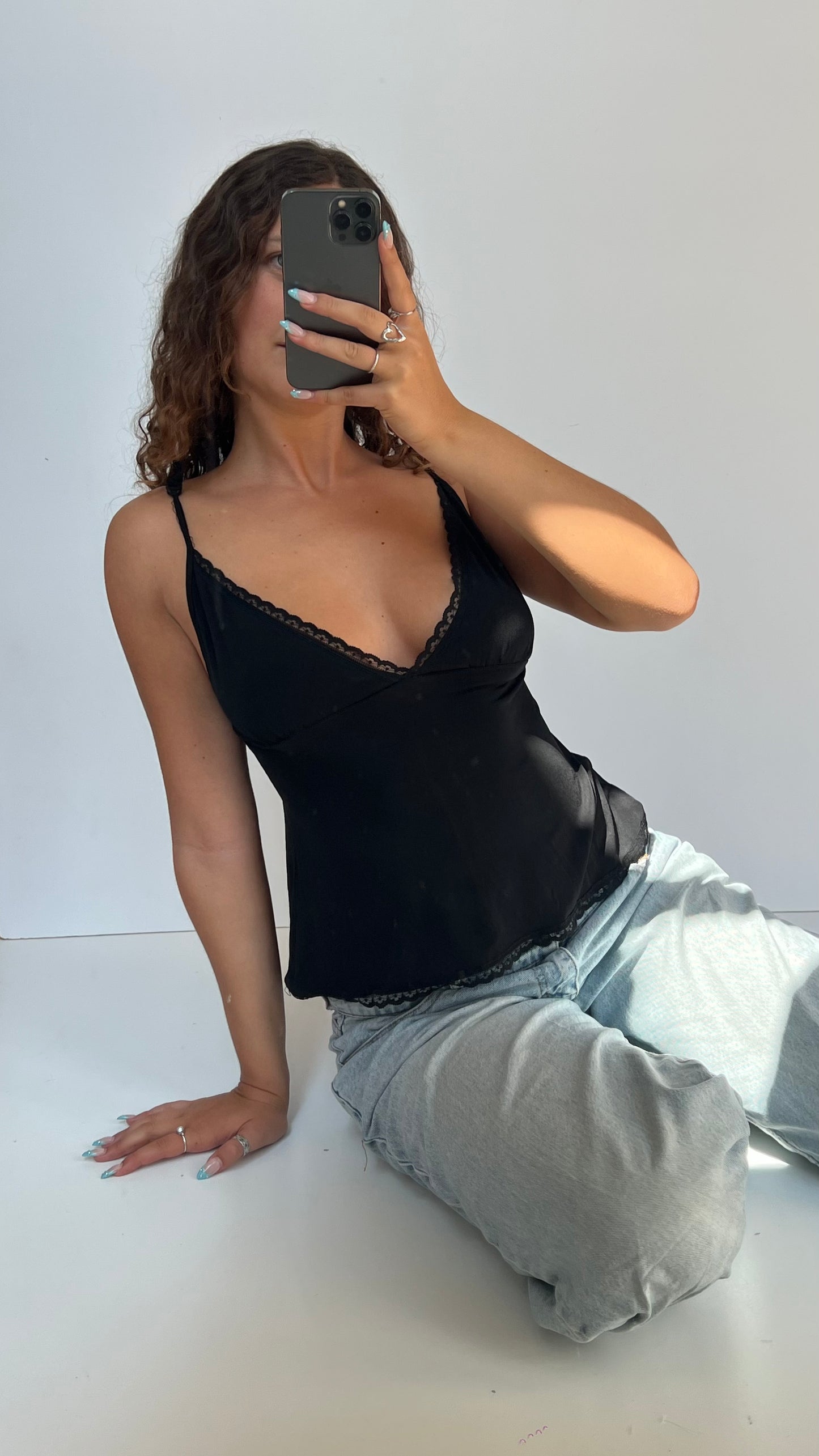 00s black lace cami- size M