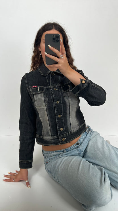 00s black denim jacket- size L