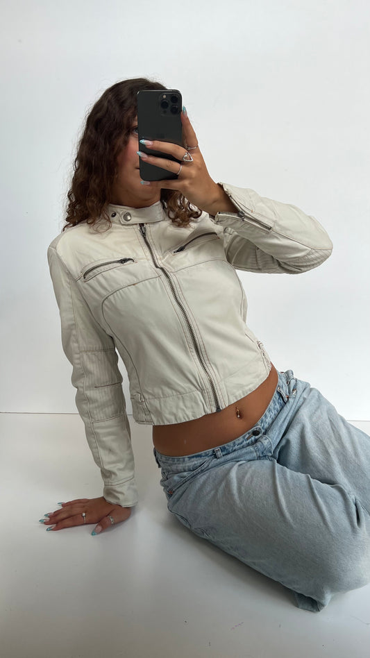 00s white cargo jacket- size M