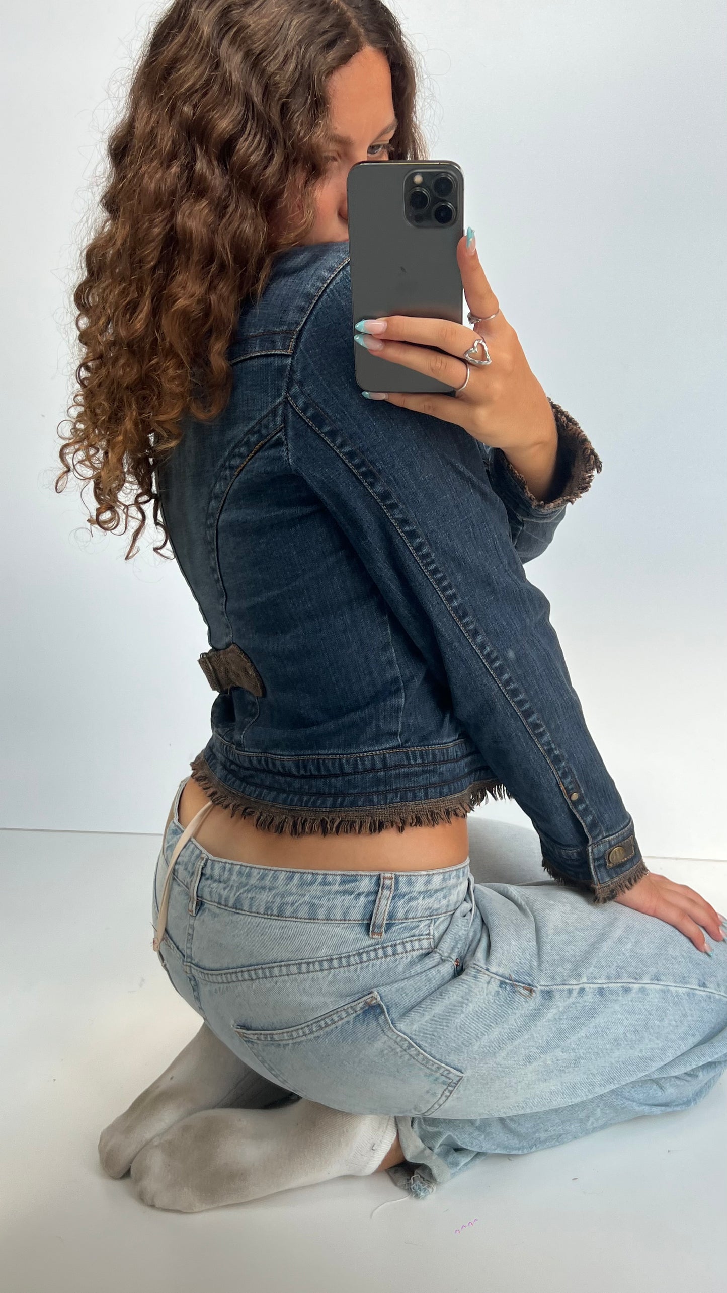 00s denim jacket- size M