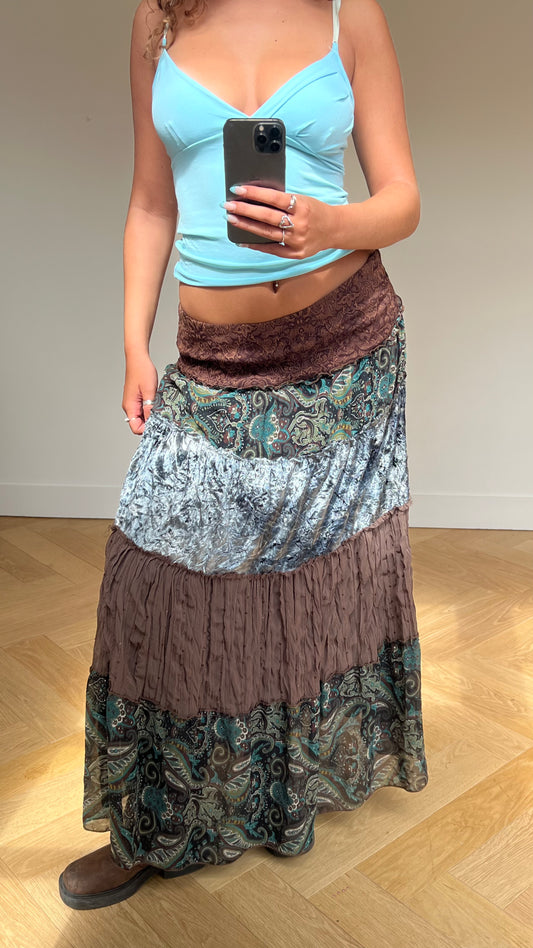 00s brown boho maxi skirt- size L