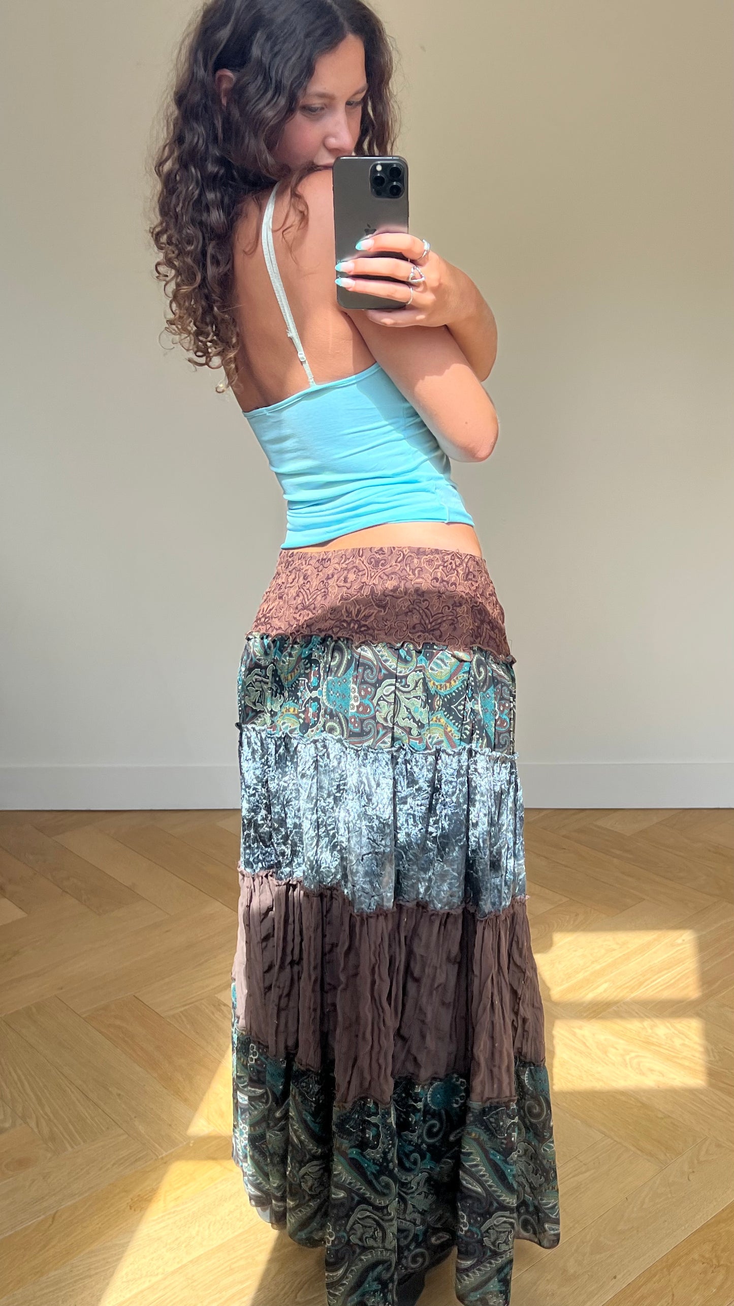 00s brown boho maxi skirt- size L