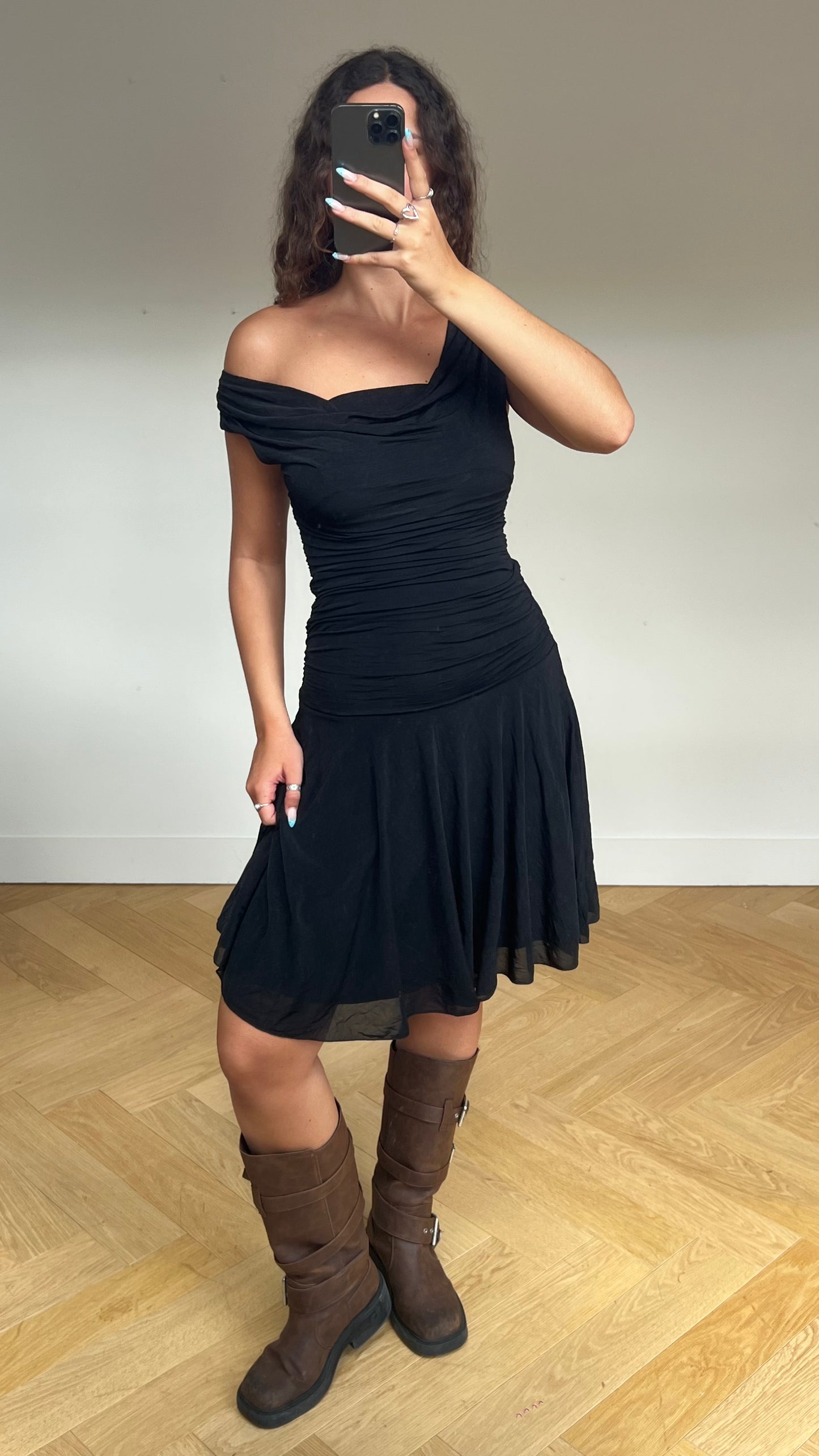 00s black ruched midi dress- size S