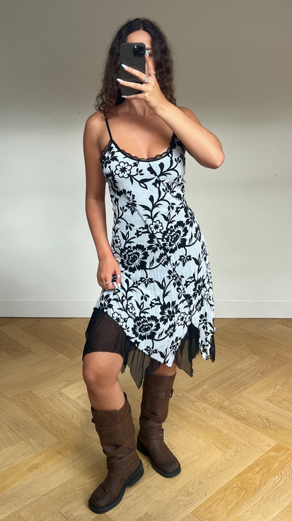 00s grey floral midi dress- size M