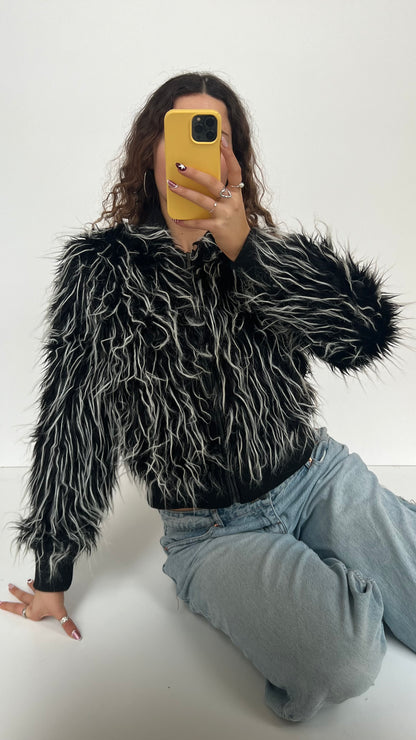 00s black white fluffy jacket- size M