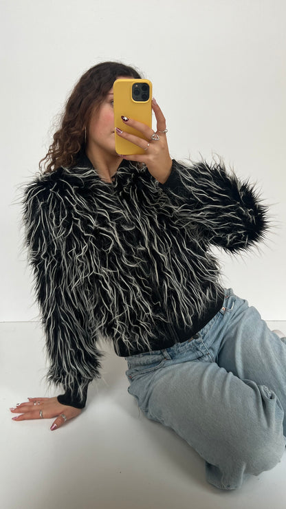 00s black white fluffy jacket- size M