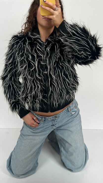 00s black white fluffy jacket- size M