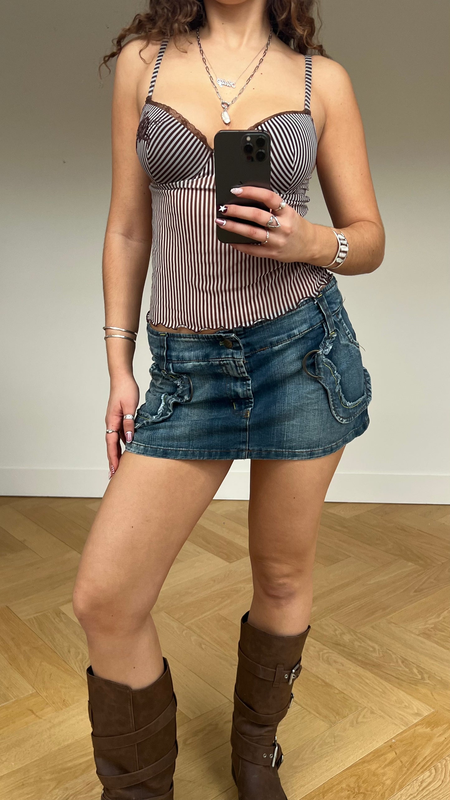 00s denim cargo mini skirt- size M