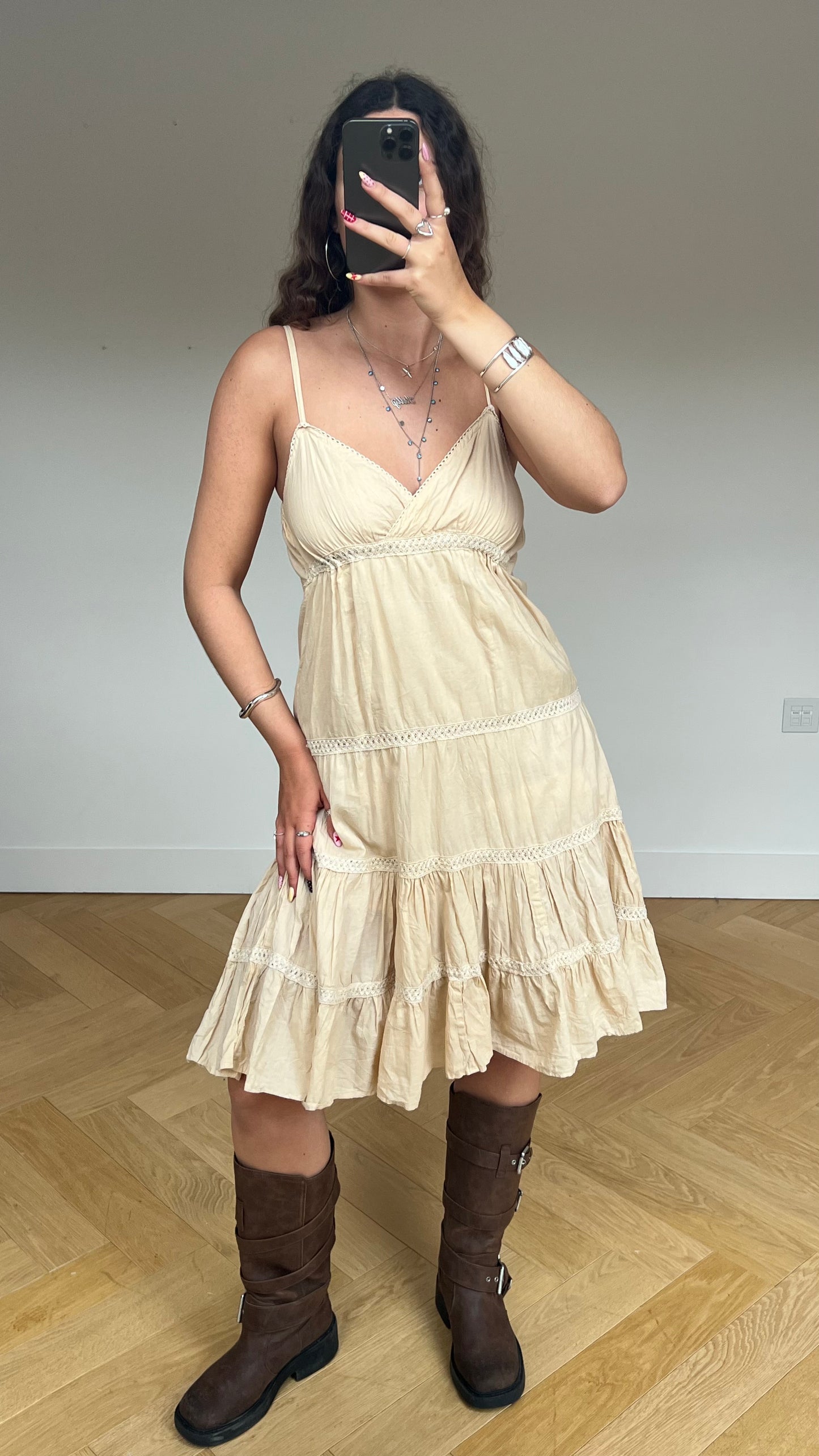 00s cream tiered midi dress- size M/L