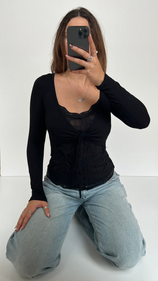 00s black lace long sleeve top- size S