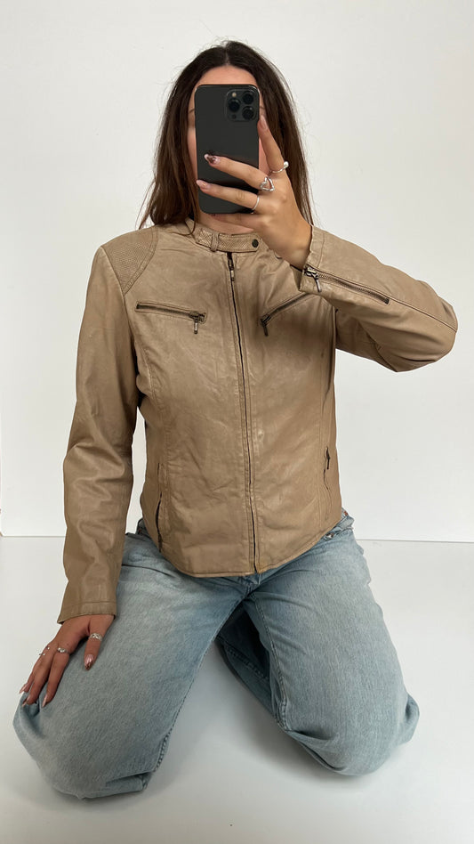 00s brown leather jacket- size M