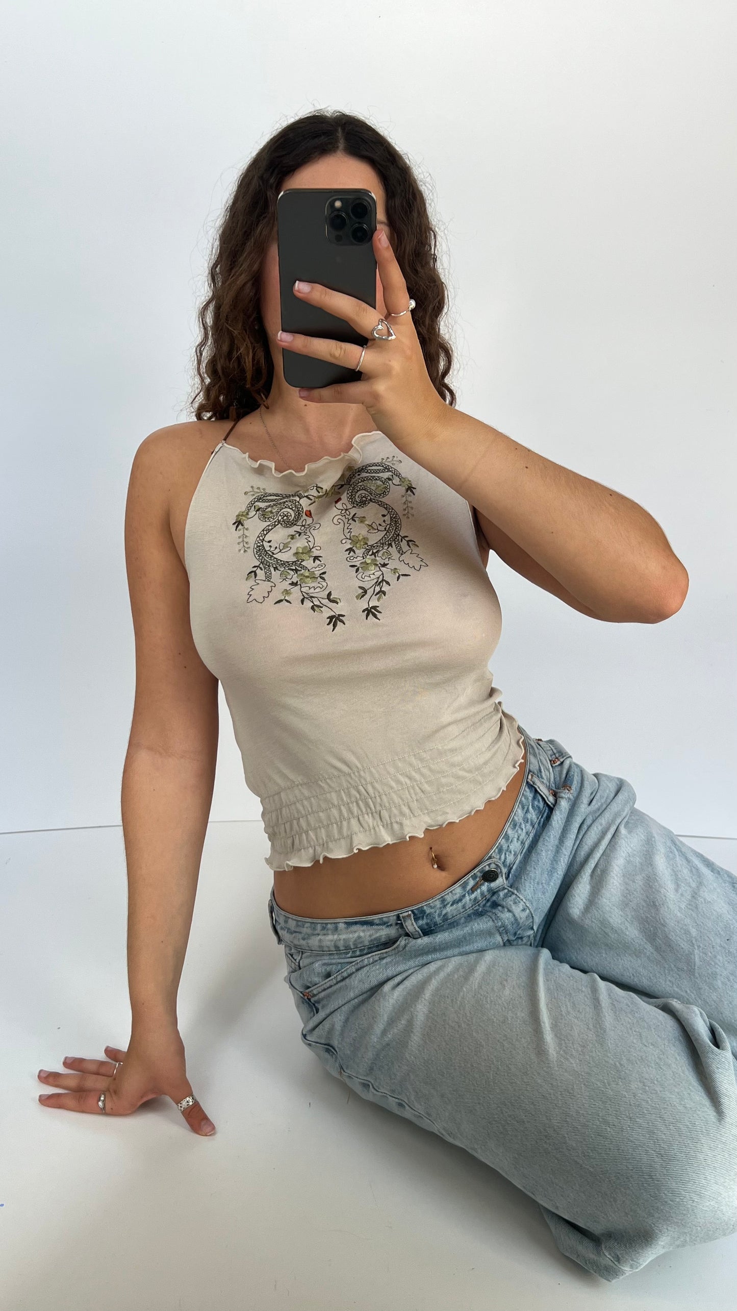 00s cream embroidered cami- size M