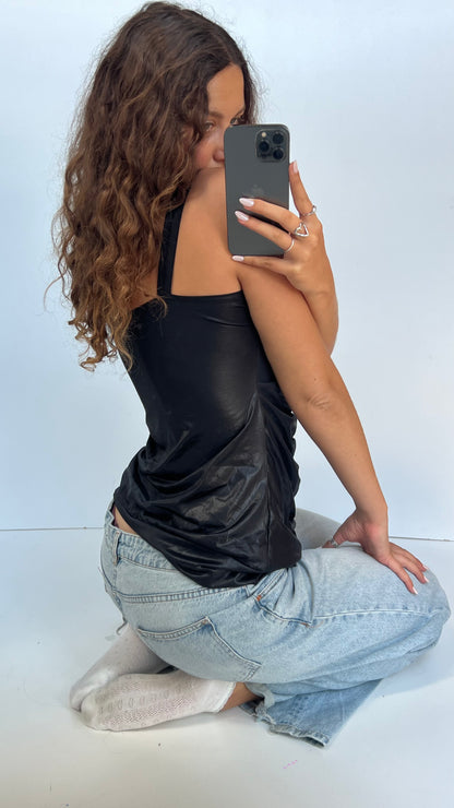 00s black ruched sequin top- size L