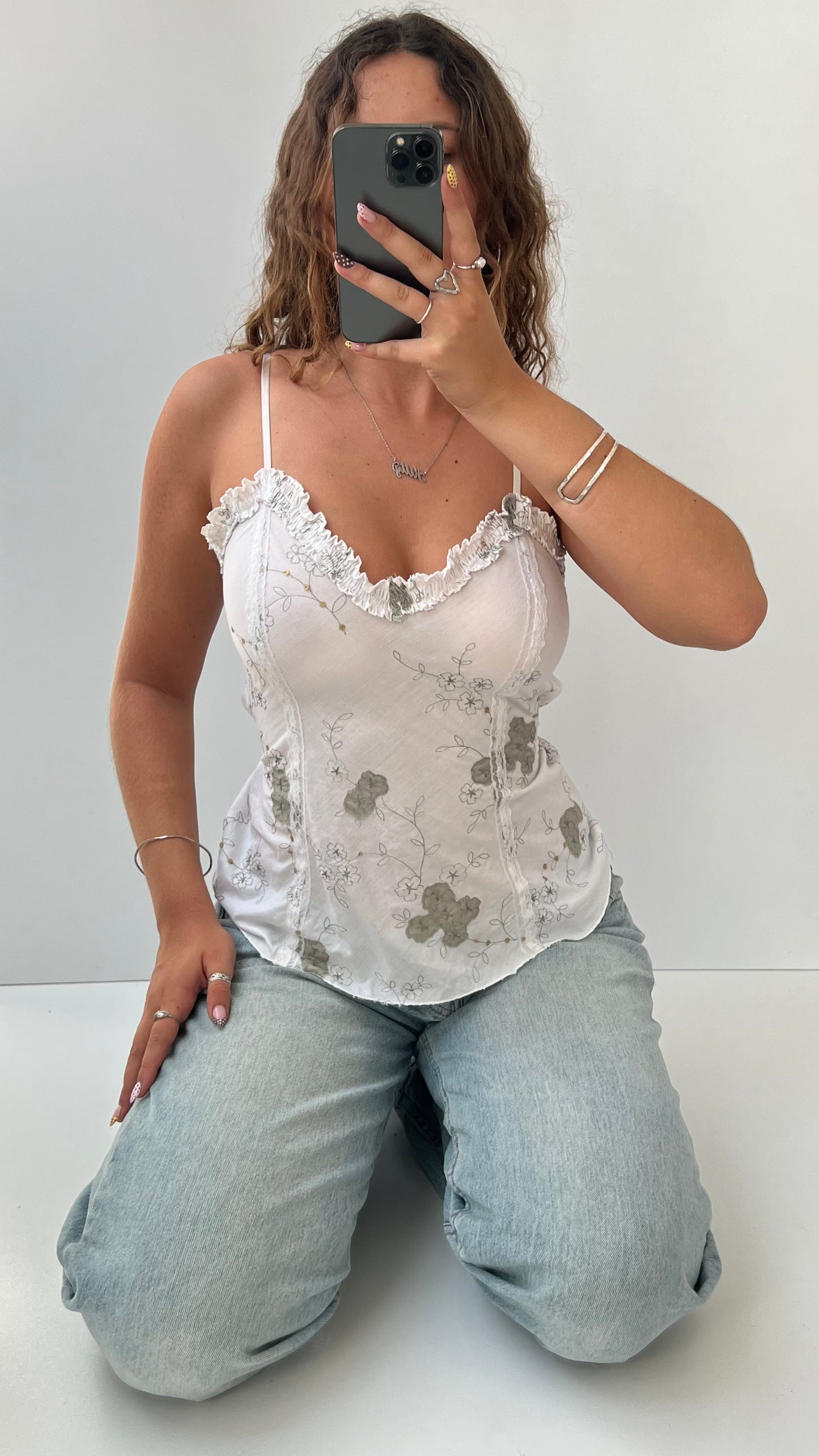 00s white floral cami- size M