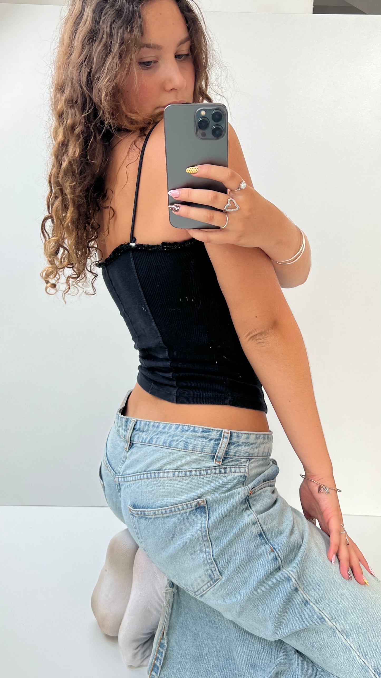 00s black textured cami- size XS