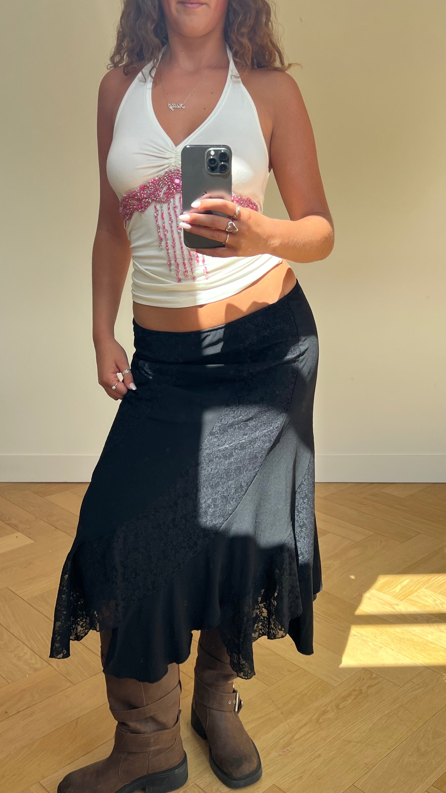 00s black lace maxi skirt- size L