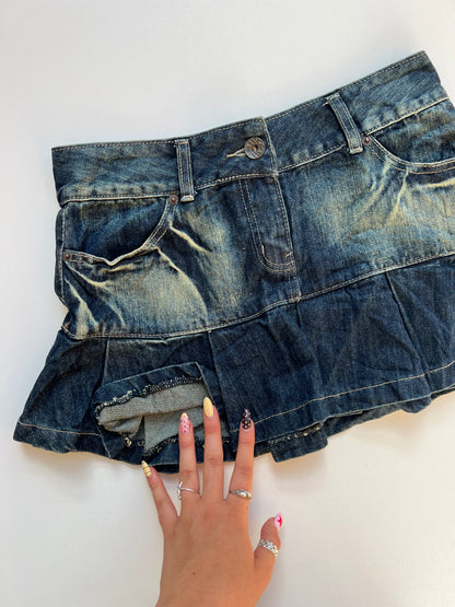 00s denim pleated mini skirt- size M