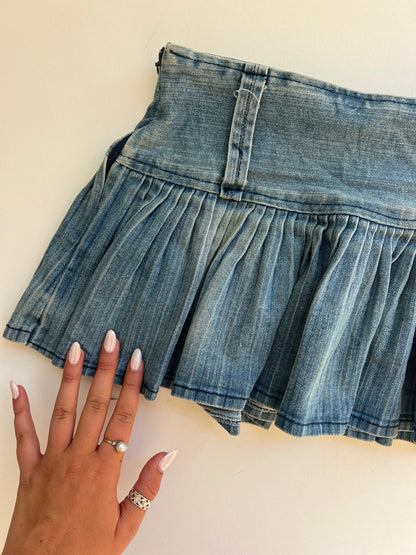 00s denim pleated mini skirt- size XS